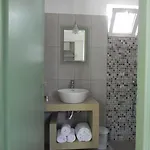 Apartment Explorer's Rest Argassi