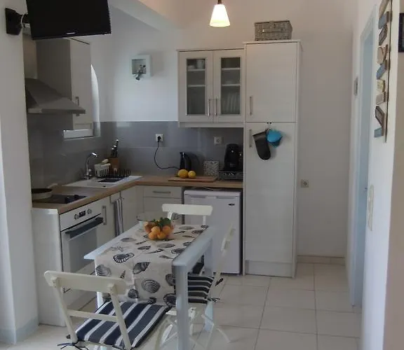 Explorer's Rest * Argassi